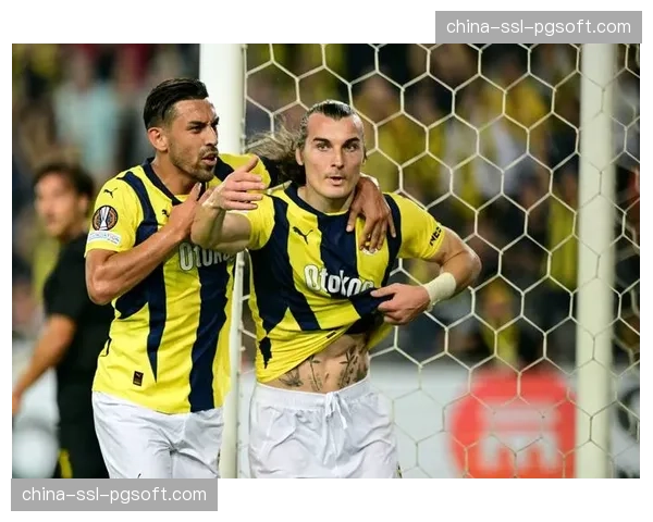 本菲卡点球大战淘汰埃因霍温，时隔两年再入欧冠八强